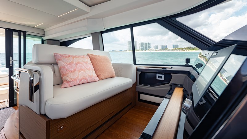 2024 Tiara Yachts 48 LE