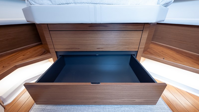 2024 Tiara Yachts 48 LE