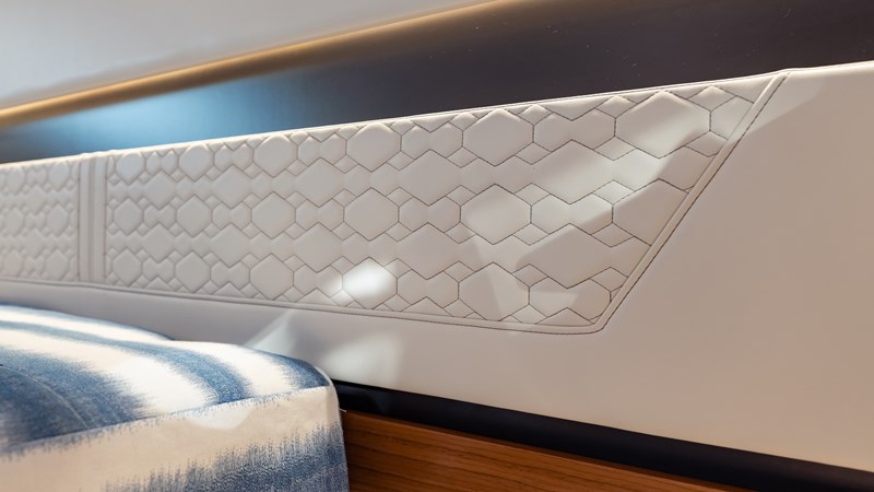 2024 Tiara Yachts 48 LE