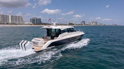 2024 Tiara Yachts 48 LE