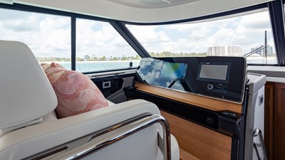2024 Tiara Yachts 48 LE