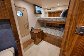 Makara 27 