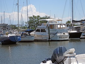 44' Viking 1988 Motor Yacht 4 