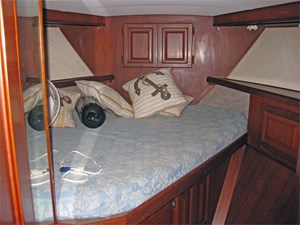 44' Viking 1988 Motor Yacht 75 