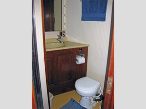 44' Viking 1988 Motor Yacht 80 