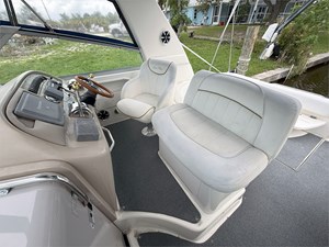 33' Sea Ray 2000 310 Sundancer 10 