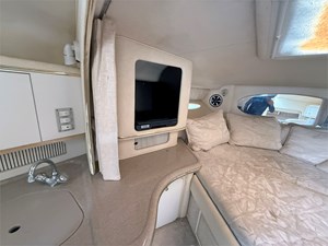 33' Sea Ray 2000 310 Sundancer 15 