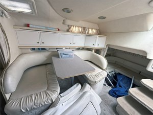 33' Sea Ray 2000 310 Sundancer 16 