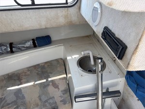 22' Aquasport 2001 225 Explorer 13 