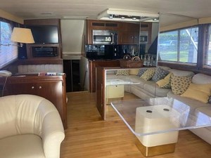 55 Hatteras 10 