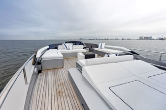 FERRETTI GROUP TRADE 24 FERRETTI GROUP TRADE 2021 RIVA YACHT 88' Folgore Motor Yacht Yacht MLS #446434 24