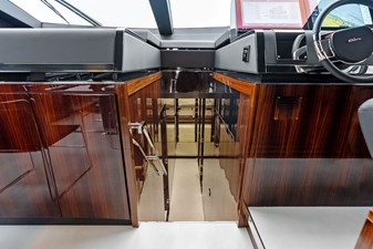 FERRETTI GROUP TRADE 35 FERRETTI GROUP TRADE 2021 RIVA YACHT 88' Folgore Motor Yacht Yacht MLS #446434 35