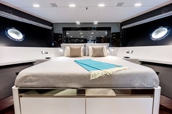 FERRETTI GROUP TRADE 53 FERRETTI GROUP TRADE 2021 RIVA YACHT 88' Folgore Motor Yacht Yacht MLS #446434 53