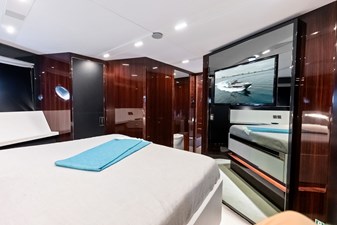 FERRETTI GROUP TRADE 55 FERRETTI GROUP TRADE 2021 RIVA YACHT 88' Folgore Motor Yacht Yacht MLS #446434 55