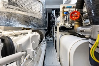FERRETTI GROUP TRADE 69 FERRETTI GROUP TRADE 2021 RIVA YACHT 88' Folgore Motor Yacht Yacht MLS #446434 69