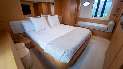 WIND 28 