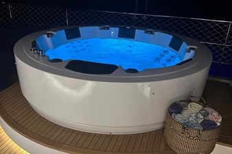 NIRVANA BY THE SEA 14 Flybridge