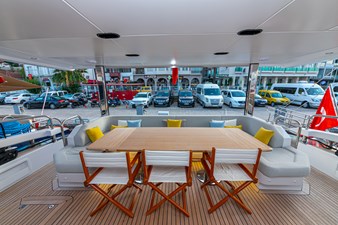 NIRVANA BY THE SEA 21 Aft Deck
