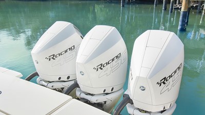 RIKI TIKI 25 Triple engines