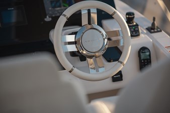 HELSIE SI 15