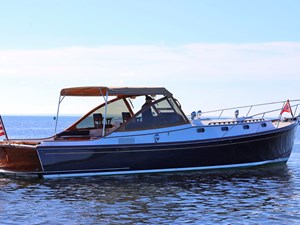 ZIG ZIG 20 ZIG ZIG, Able Wolf Class 44: Starboard Quarter 