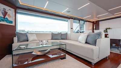 PINCH ME 11 2021 Ocean Alexander 28R
