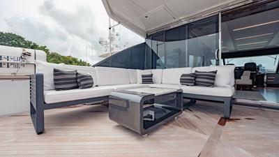 PINCH ME 37 IYG-Listing-on-YachtWay-24