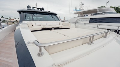 PINCH ME 40 IYG-Listing-on-YachtWay-76