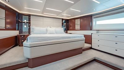 PINCH ME 43 IYG-Listing-on-YachtWay-95