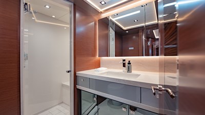 PINCH ME 45 IYG-Listing-on-YachtWay-98