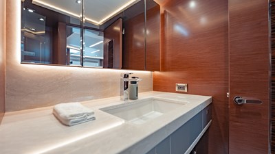 PINCH ME 47 IYG-Listing-on-YachtWay-100