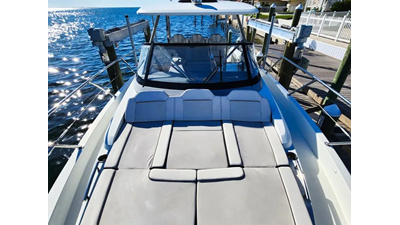 2023 Jeanneau Leader 10.5 WA Series 2| 36' 18 