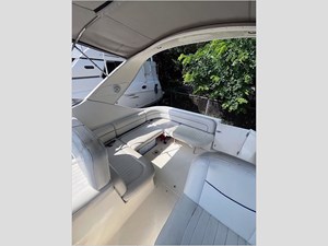 32' Bayliner 2004 305 Express 15 