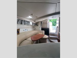 32' Bayliner 2004 305 Express 21 