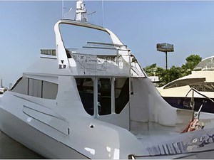 70' Magnum Marine 1987 Custom 70' Express Cruiser 2 