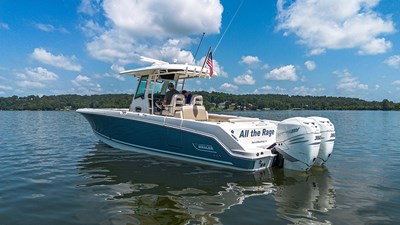 ALL THE RAGE 6 Port quarter profile