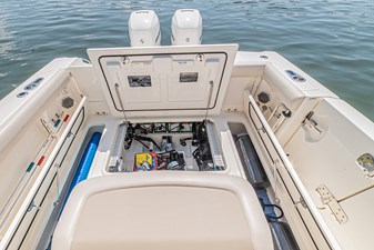 ALL THE RAGE 34 Engine hatch