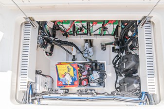 ALL THE RAGE 36 Engine hatch