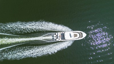 ALL THE RAGE 50 2017 Boston Whaler 330 Outrage underway