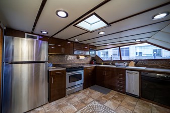 32Galley