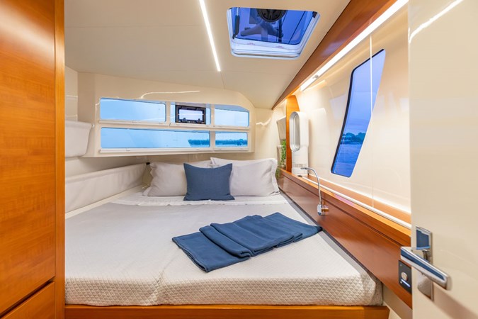 MOONWAVE, 2012 Gunboat 60: Aft Port Cabin 1