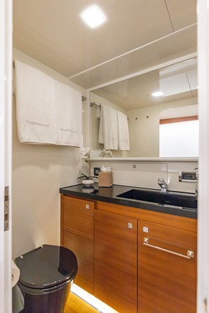 MOONWAVE, 2012 Gunboat 60: Guest Head