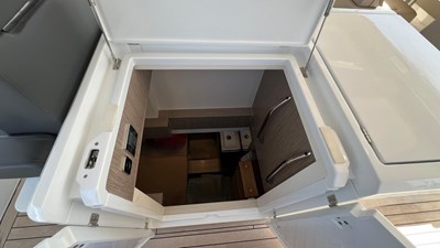 NO NAME 9 Crew cabin