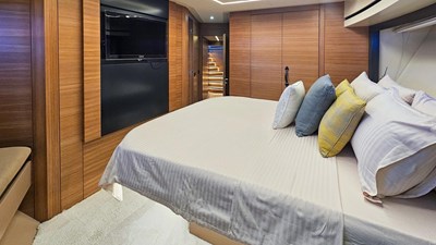 Guest cabin2