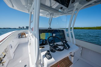 Reel Doozy 42 38_jupiter_reel_doozey_helm_1