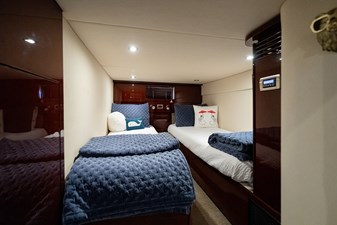 BETTER TOGETHER VI 32 Guest stateroom