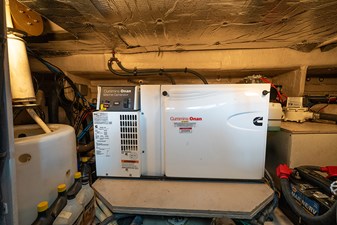 BETTER TOGETHER VI 41 Genset