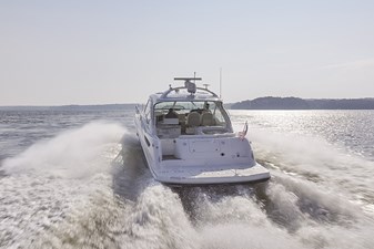 BETTER TOGETHER VI 42 Stern profile