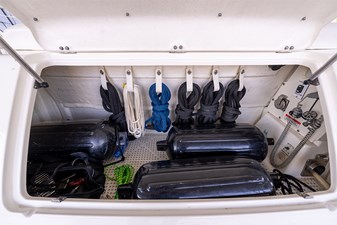 BETTER TOGETHER VI 44 Transom storage