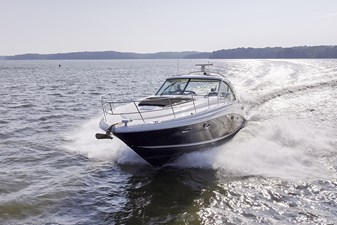 BETTER TOGETHER VI 50 Port bow profile
